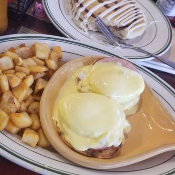 The Bada Bean - Traditional Eggs Benedict, cinnamon roll pancakes and the Healthy Morning breakfast - Breakfast & Brunch Near Me - Tallahassee, Florida