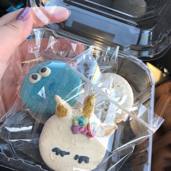 Guiltea Cravings - 3 different flavor macaroons, I seriously forgot but it's really good. Give it a try (: - Coffee & Tea Near Me - San Diego, California