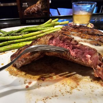 LongHorn Steakhouse - Ordered it rare, and boy was it PERFECT - Steakhouses Near Me - Commerce, Georgia