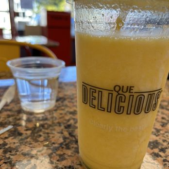 Que Delicious - Pineapple & Mango Smoothie - Juice Bars & Smoothies Near Me - Los Angeles, California