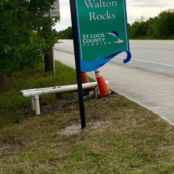 Walton Rocks Beach - Dog Parks Near Me - Jensen Beach, Florida Walton Rocks Beach - Dog Parks Near Me - Jensen Beach, Florida