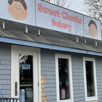 Sweet Cheeks Bakery - the front of the building - Bakeries Near Me - Verona Island, Maine Sweet Cheeks Bakery - the front of the building - Bakeries Near Me - Verona Island, Maine