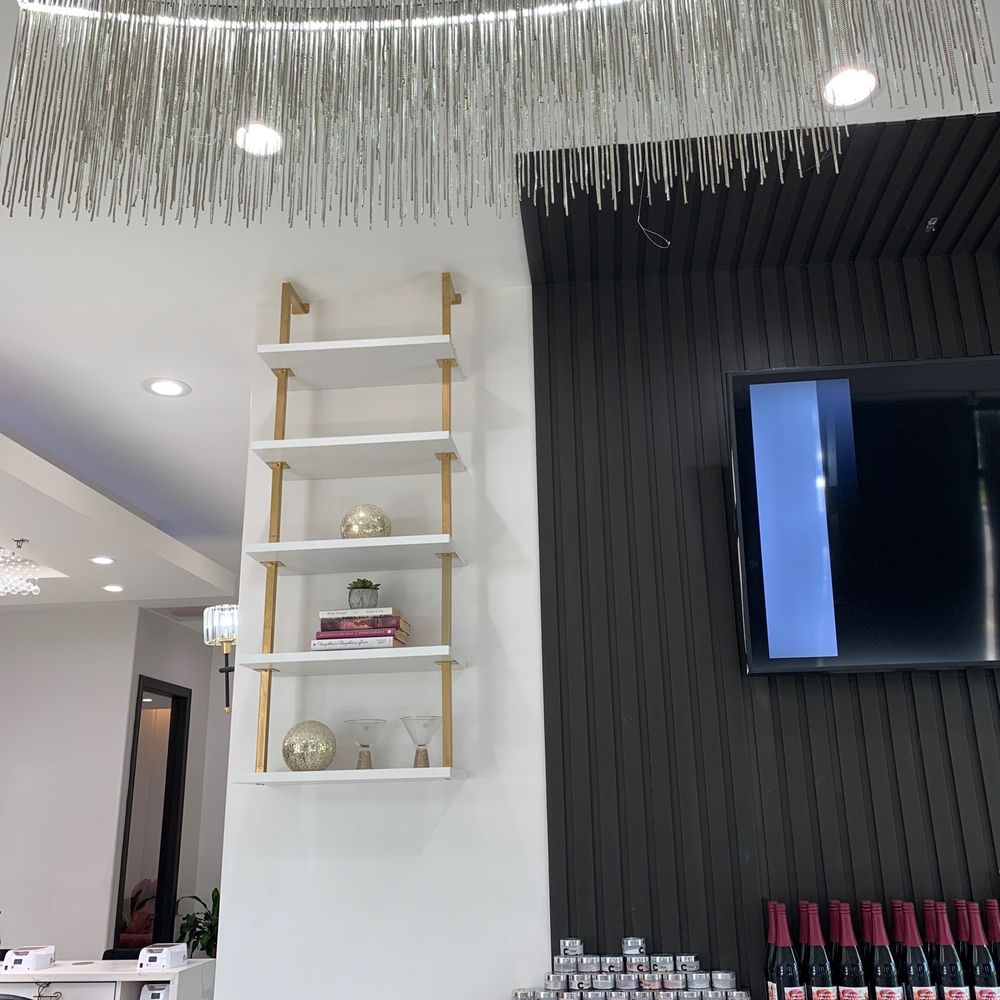 AVA Nail Bar - Bar - Nail Salons Near Me - Schaumburg, Illinois