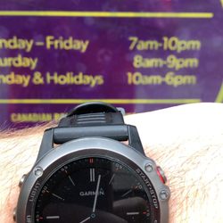 Booster Juice - Saturday morning, after 8, not open