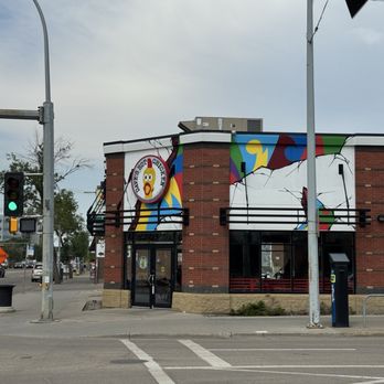 Dave's Hot Chicken - Halal Near Me - Edmonton, Alberta