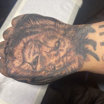 Kustom Kulture Tattoo Studio  - Lion - Tattoo Near Me - Reseda, California