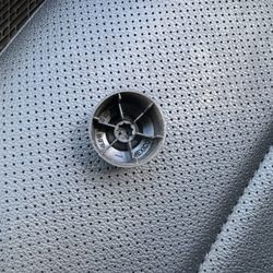 Bridgeview Auto Services Center - Lug Cover