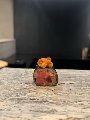 Sushi MAHANA by null