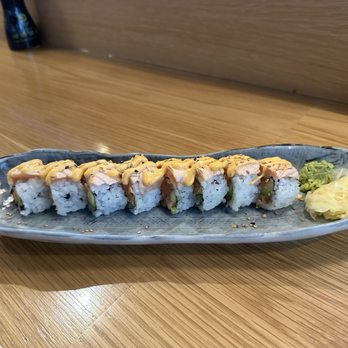 Kusshi - Seared Spicy Salmon Roll - Sushi Bars Near Me - Arlington, Virginia Kusshi - Seared Spicy Salmon Roll - Sushi Bars Near Me - Arlington, Virginia