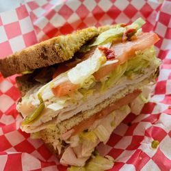 DG's Deli & Market