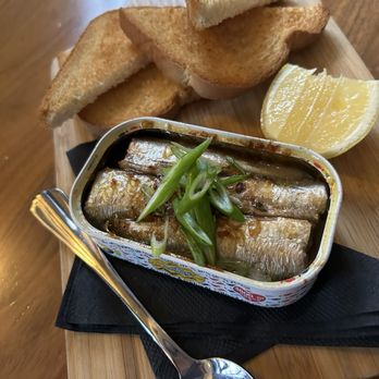 Perry's Restaurant - Sushi Bars Near Me - Washington, DC, District of Columbia
