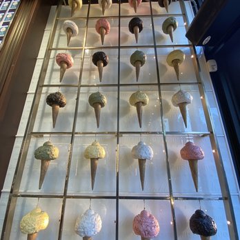 Venchi - Chocolatiers & Shops Near Me - New York, New York Venchi - Chocolatiers & Shops Near Me - New York, New York