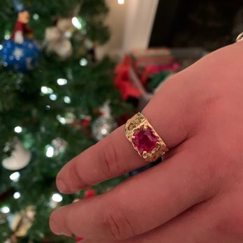 Tom Harris Jeweler - Pinkie ring - Jewelry Near Me - Ventnor, New Jersey Tom Harris Jeweler - Pinkie ring - Jewelry Near Me - Ventnor, New Jersey