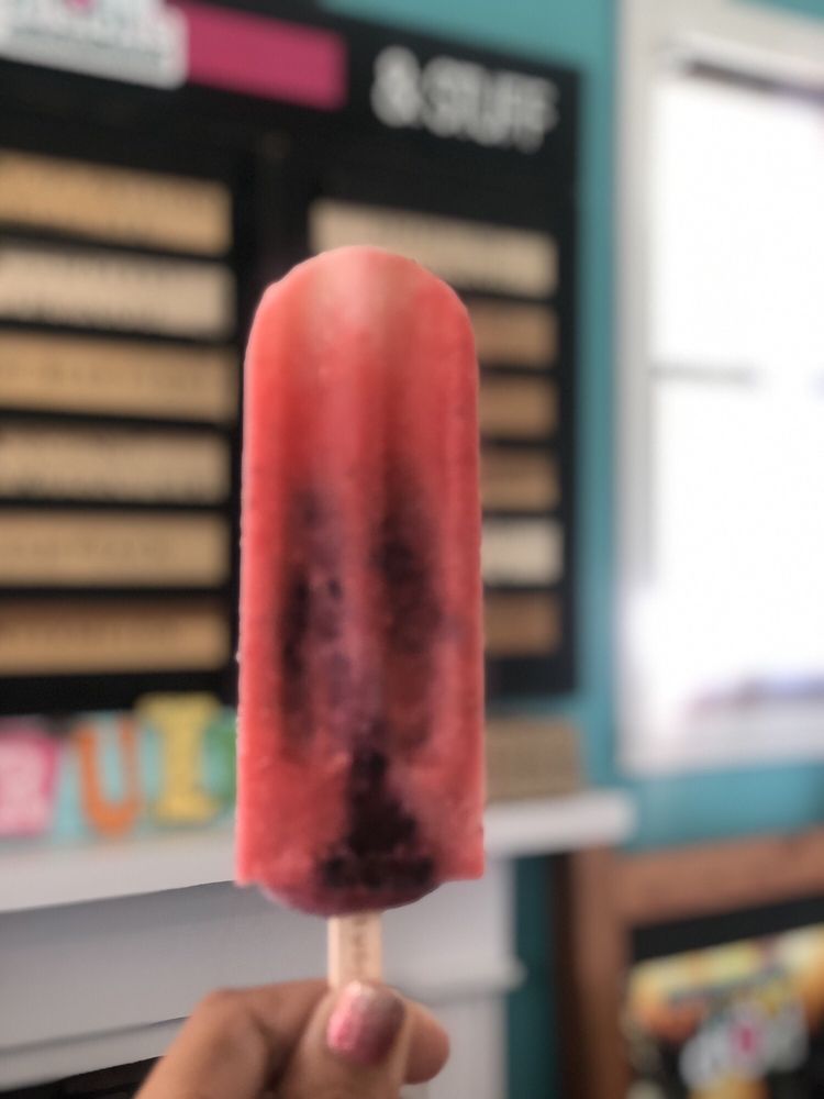 Pop Fusions Gourmet Fruit Pops Logo