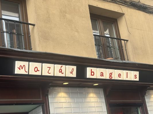 Mazál Bagels & Café – Chamberí by null