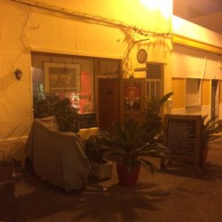 gastrobar 13 - This is the entrance