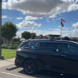 Portlandia Airport Shuttle - Lebanon, OR