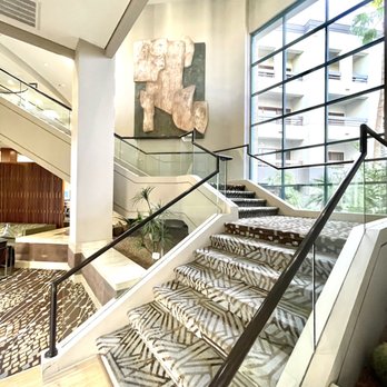 Hilton Phoenix Airport - Lounge - Hotels Near Me - Phoenix, Arizona