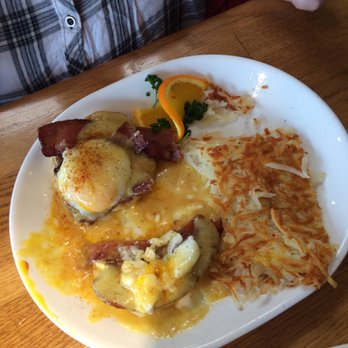 Pig 'N Pancake - Eggs Benedict with hash browns. - Breakfast & Brunch Near Me - Seaside, Oregon Pig 'N Pancake - Eggs Benedict with hash browns. - Breakfast & Brunch Near Me - Seaside, Oregon