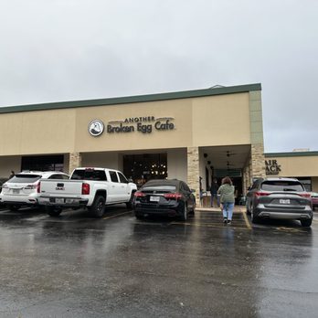 Another Broken Egg Cafe - 10/29/23 - American Near Me - Austin, Texas