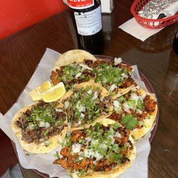 Taqueria Los Agaves - Asada, Chorizo, & Al Pastor Tacos