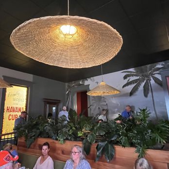 Sophie’s Cafe - Dining Room - Cafes Near Me - Sebring, Florida
