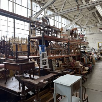 Vintage Junktion - Antiques Near Me - Los Angeles, California Vintage Junktion - Antiques Near Me - Los Angeles, California