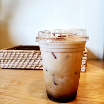 Café Dear Leon - Chai latte iced - Cafes Near Me - Baltimore, Maryland Café Dear Leon - Chai latte iced - Cafes Near Me - Baltimore, Maryland