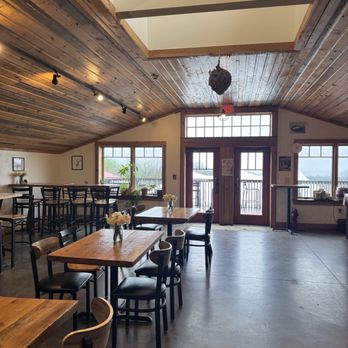 Finger Lakes Cider House - Cideries Near Me - Interlaken, New York
