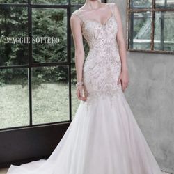 Emma's Elegance - Maggie Sotero