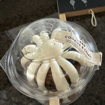 Nothing Bundt Cakes - Bakeries Near Me - Lake Jackson, Texas
