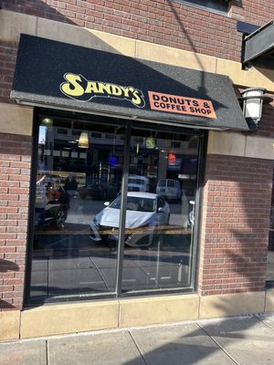 Sandy's Donuts by null