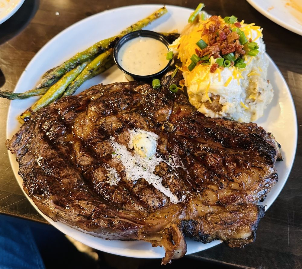 JACK’S CHOPHOUSE Updated October 2024 60 Photos & 95 Reviews 4479 N Valdosta Rd, Valdosta