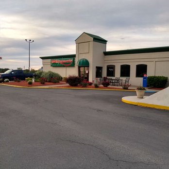 Quality Inn - Looking at restaurant - Hotels Near Me - Beckley, West Virginia