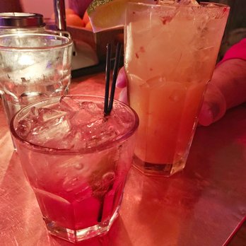 Duke's Grocery - Pubs Near Me - Washington, DC, District of Columbia
