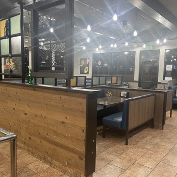 El Pollo Loco - inside the restaurant - Fast Food Near Me - Rowland Heights, California El Pollo Loco - inside the restaurant - Fast Food Near Me - Rowland Heights, California