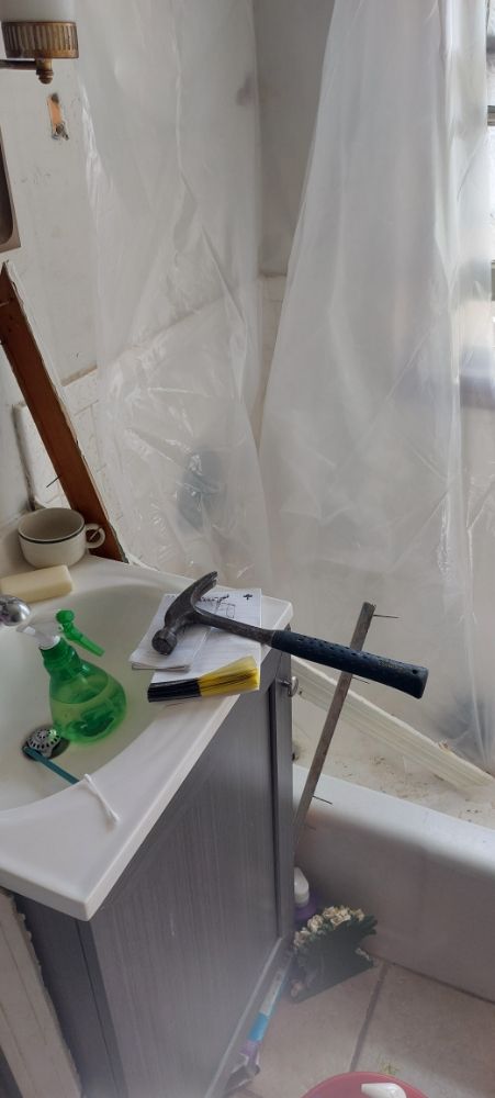 Slide of Lil John Handyman Service