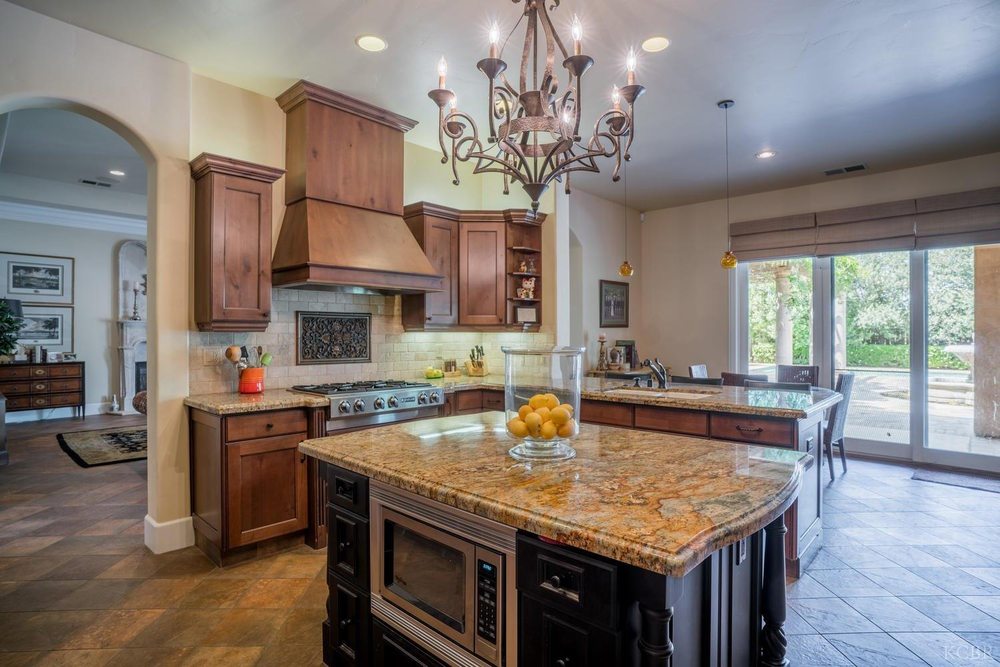 Slide of Eagle Fire & Water Restoration