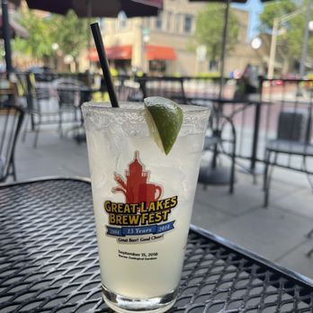 Poor Phil's Shell Bar - a drink on a table - American Near Me - Oak Park, Illinois