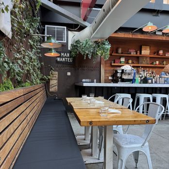 Gusto 101 - Roof top dining - Italian Near Me - Toronto, Ontario