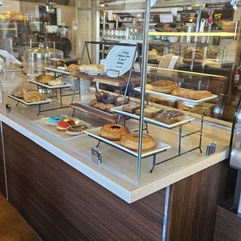 Continental Kitchen - Mediterranean Near Me - Beverly Hills, California
