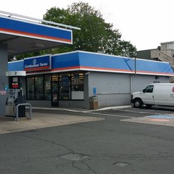 Cumberland Farms - Outside view