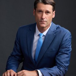 The Veen Firm - Partner Theo Veen, San Francisco personal injury trial lawyer for catastrophic workplace, construction, and birth injury cases.