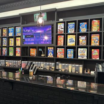 Munchiez - Interior - Candy Stores Near Me - Chicago, Illinois