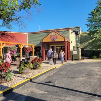 Mulligan's Bar and Grill - eople walking in front of mulligan's - American Near Me - Wisconsin Dells, Wisconsin Mulligan's Bar and Grill - eople walking in front of mulligan's - American Near Me - Wisconsin Dells, Wisconsin