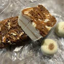 Candy Cottage - Pecan caramel fudge chocolate and vanilla. Cappuccino truffles.