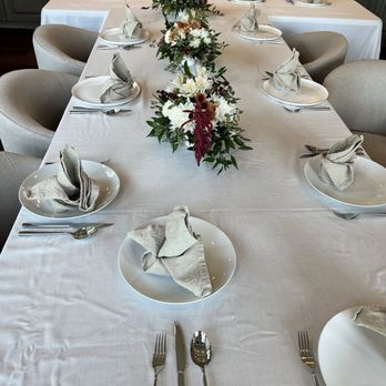 Flower Company - Thanksgiving table arrangements. - Florists Near Me - San Clemente, California Flower Company - Thanksgiving table arrangements. - Florists Near Me - San Clemente, California