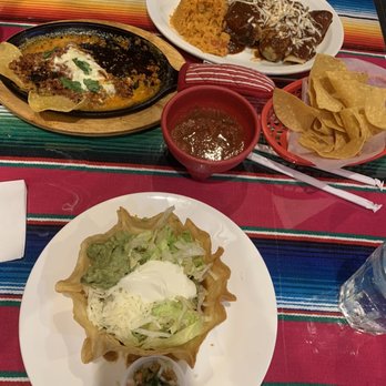Maryflor - Taco salad.  I'd have ordered a combo plate but was looking for a salad option.  The ground beef was well seasoned well - Mexican Near Me - Springfield, Illinois