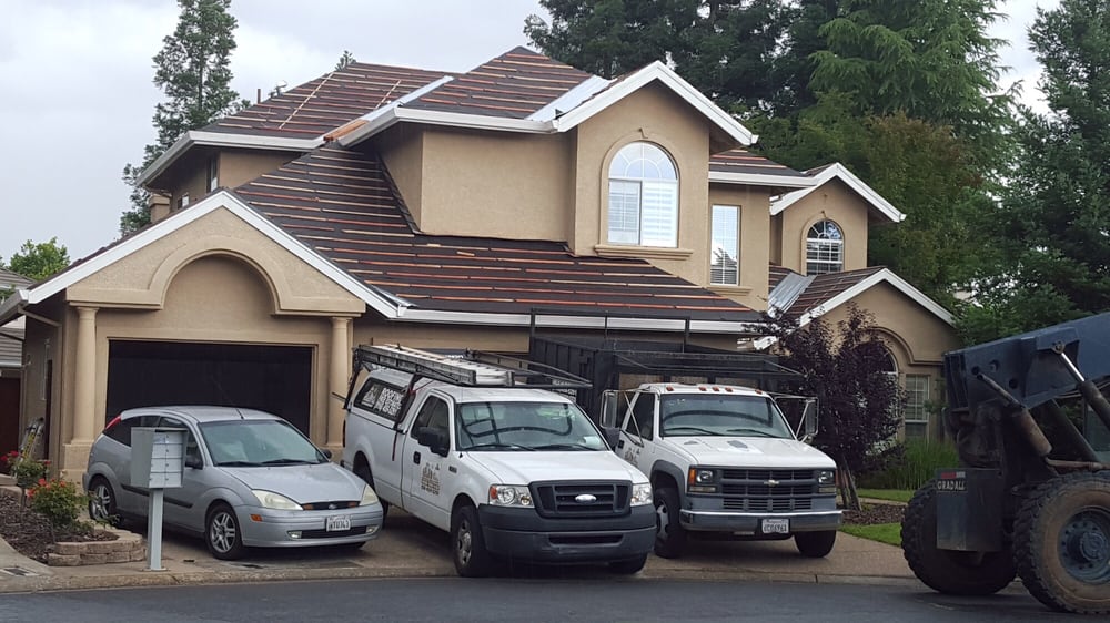 Slide of Carlos Galan Roofing