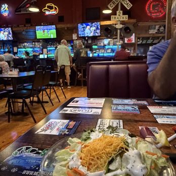 Central Station Bar & Grill - Cool atmosphere with friendly people. - American Near Me - Dodge City, Kansas